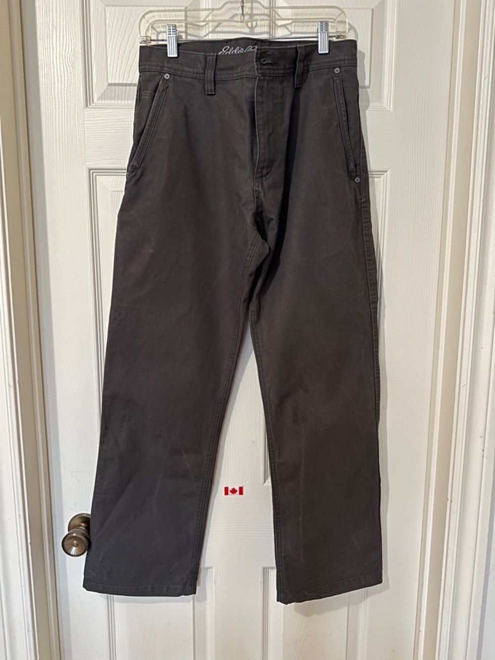 Eddie Bauer Men's Cargo Pants in Dark Gray